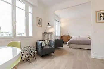 Apartment We Stay - Tour Eiffel 75007 Paris